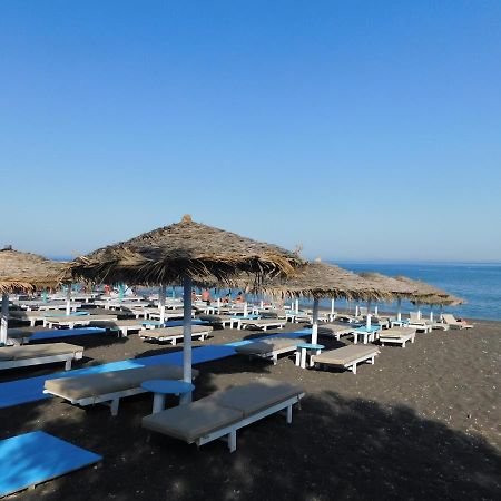 One And Only Beachfront Rooms Perissa  Luaran gambar