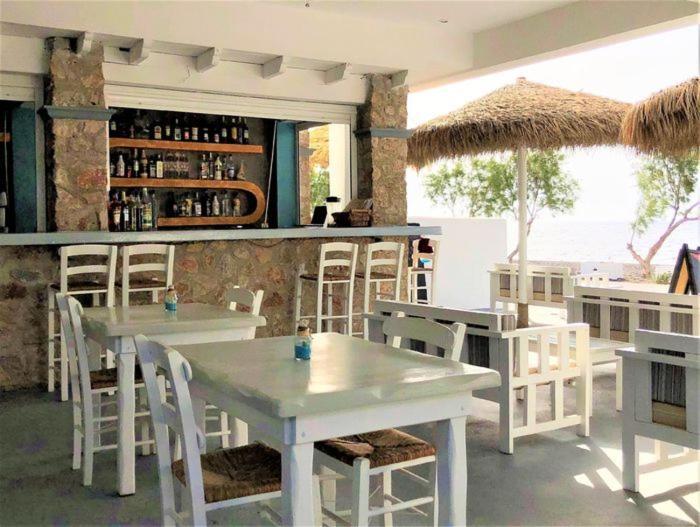 One And Only Beachfront Rooms Perissa  Luaran gambar